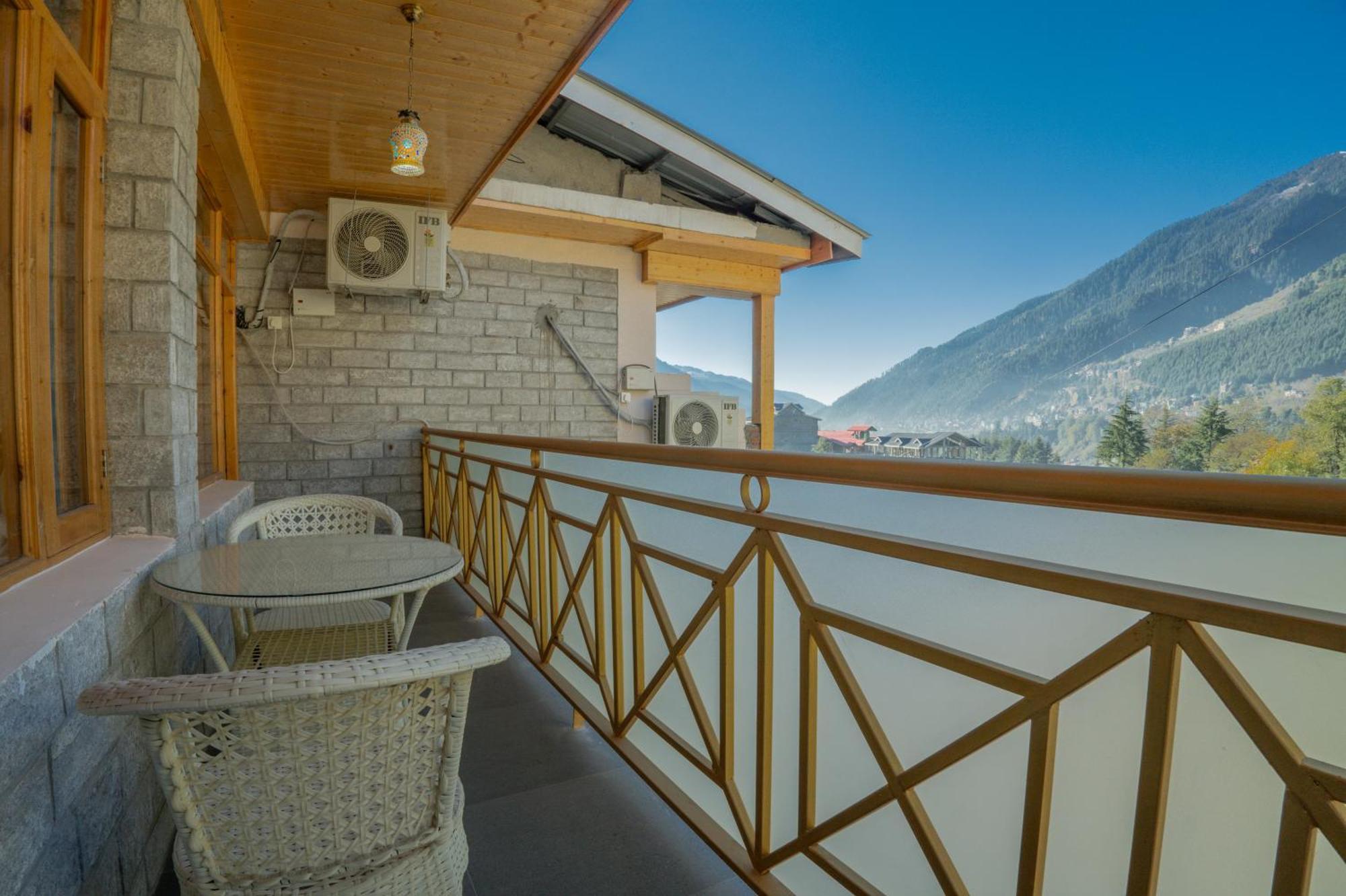 West Western Resort Manali #Neartomallroad #Gym #Lawn #Playingzone #Pooltable #Kidsfriendly #Mountainview #Tabletennis #Familyfriendly #Privateparking Exterior foto