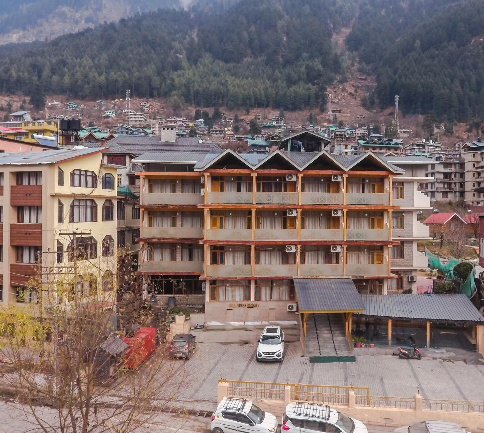 West Western Resort Manali #Neartomallroad #Gym #Lawn #Playingzone #Pooltable #Kidsfriendly #Mountainview #Tabletennis #Familyfriendly #Privateparking Exterior foto